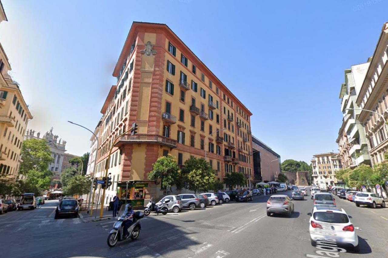 רומא Lovely 4-Bedroom Apartment 30M Sangiovanni Metro מראה חיצוני תמונה