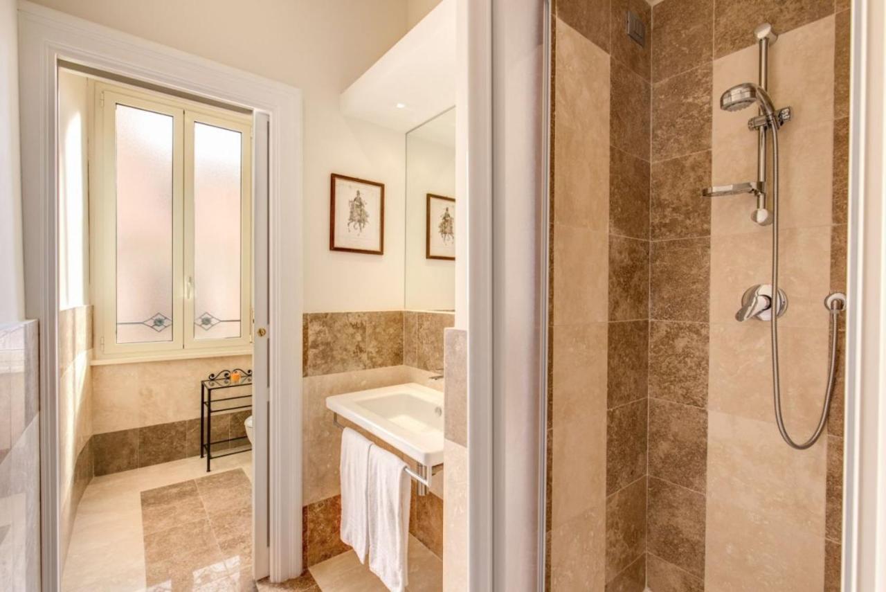 רומא Lovely 4-Bedroom Apartment 30M Sangiovanni Metro מראה חיצוני תמונה
