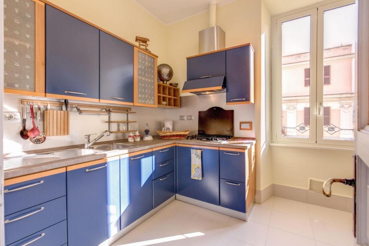 רומא Lovely 4-Bedroom Apartment 30M Sangiovanni Metro מראה חיצוני תמונה