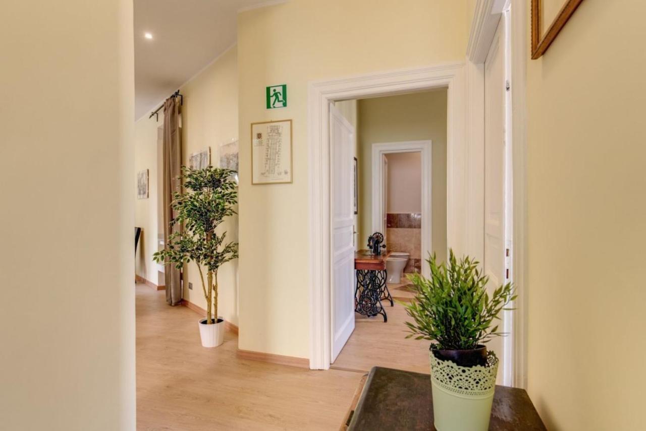 רומא Lovely 4-Bedroom Apartment 30M Sangiovanni Metro מראה חיצוני תמונה