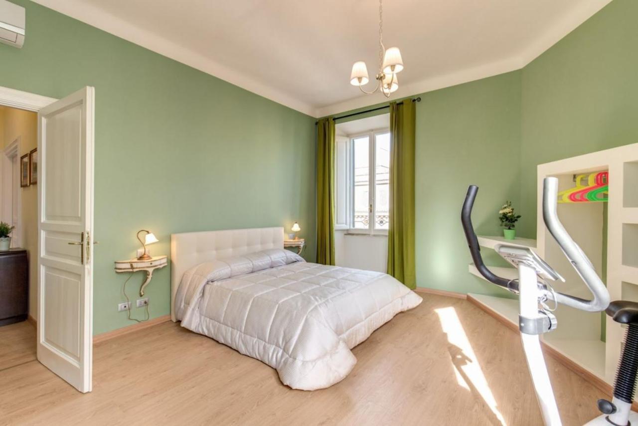 רומא Lovely 4-Bedroom Apartment 30M Sangiovanni Metro מראה חיצוני תמונה