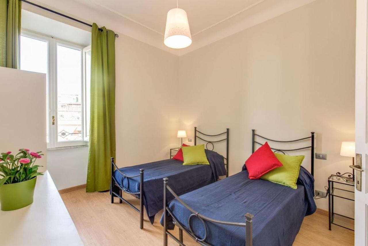 רומא Lovely 4-Bedroom Apartment 30M Sangiovanni Metro מראה חיצוני תמונה